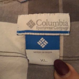 Columbia XL short sleeve shirt
